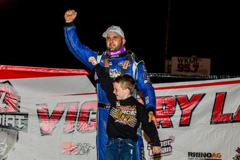 Bronson banks Lucas Oil Late Model prize at Fayetteville