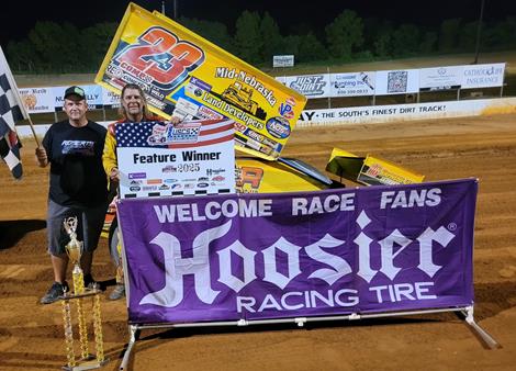 MOSS GOES WIRE-TO-WIRE TO USCS MILTON, FL WIN