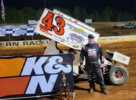 SMITH POUNCES FOR LATE RACE PASS TO WIN SOUTHERN RACEWAY USCS RUN