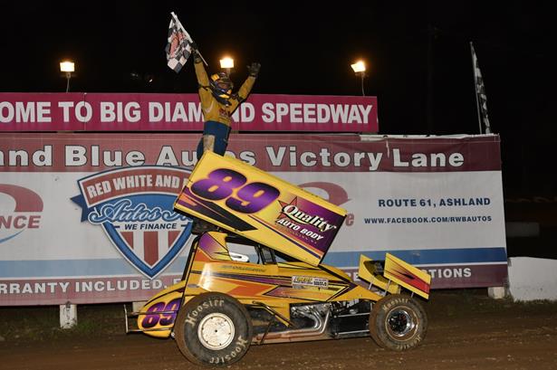 Robbie Stillwaggon Dominates to Win URC's 2020 Opening Night