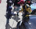 Garett giving back to the fans! C.Starbuck Photography