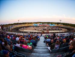 Huset’s Speedway and Jackson Motorplex Schedules S