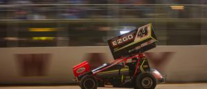 Starks Maneuvers to Sixth-Place Outing During