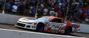 Chick Adding Dirt Midget Races to Summer Sche