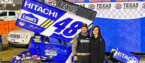 Crockett Captures Texas Throwback Finale at T