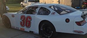 Thomas Scores Podium Finish During Pavement D