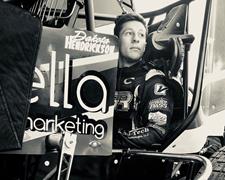 Ian Madsen Holds Off Field in Marathon at Kno