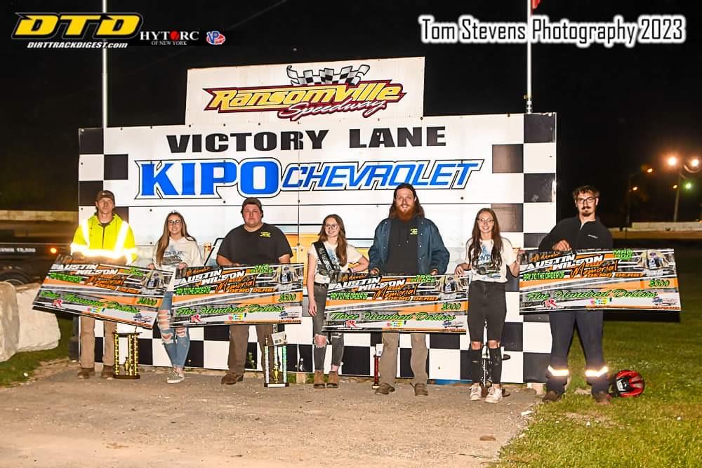 "Money Mat" Pockets 2k in 358 Modified Special at Ransomville