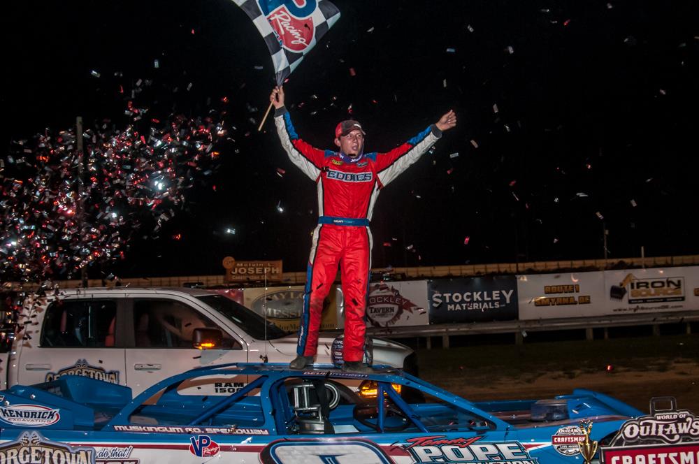 Fulton Bank to Sponsor World of Outlaws Craftsman Late Model Series Visit to Delawares Georgetown Speedway Thursday, August 16