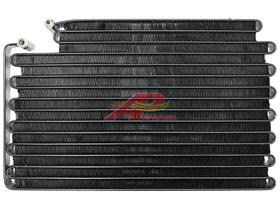 30/905500 - JCB Condenser