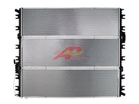 Plastic Tank/Aluminum Core Radiator - International/Navistar