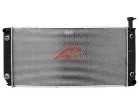Plastic Tank/Aluminum Core Radiator w/ Oil Cooler - Chevy/GMC