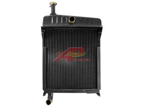 AT10695 - John Deere Radiator