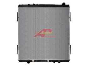 Plastic Tank/Aluminum Core Radiator w/ Oil Cooler - Freightliner