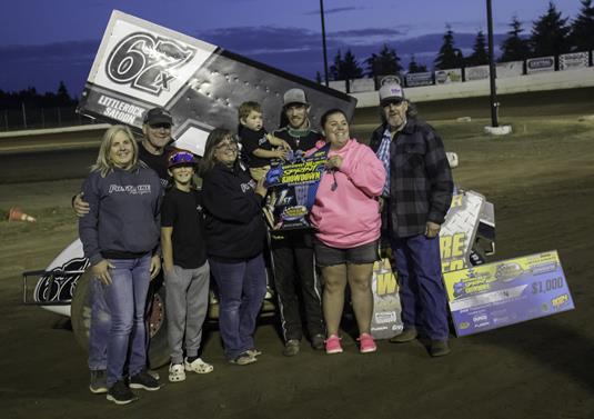 TJ Hartman perfect on Night 1 of the 360 Limited Sprint Showdown.