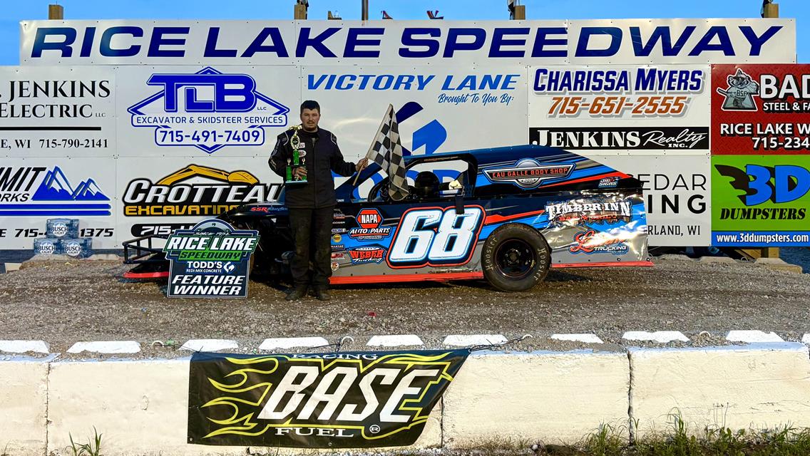 Richards Edges Out Myers in Rice Lake Fastlane Opener
