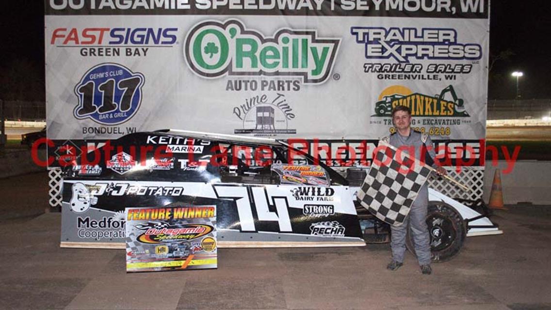 BENNETT STRIKES PAYDIRT IN OUTAGAMIE SEUBERT CALF RANCHES LATE MODEL LID-LIFTER
