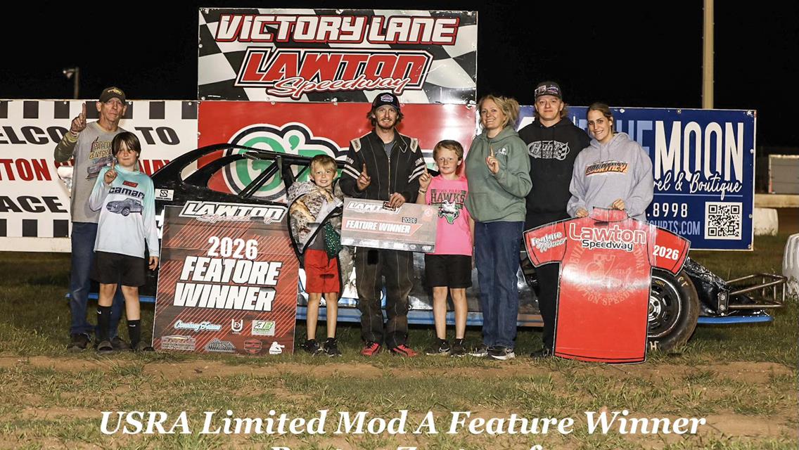 Elliott charges from 16th, Zentgraf wins USRA Limited Mod main at Lawton Speedway