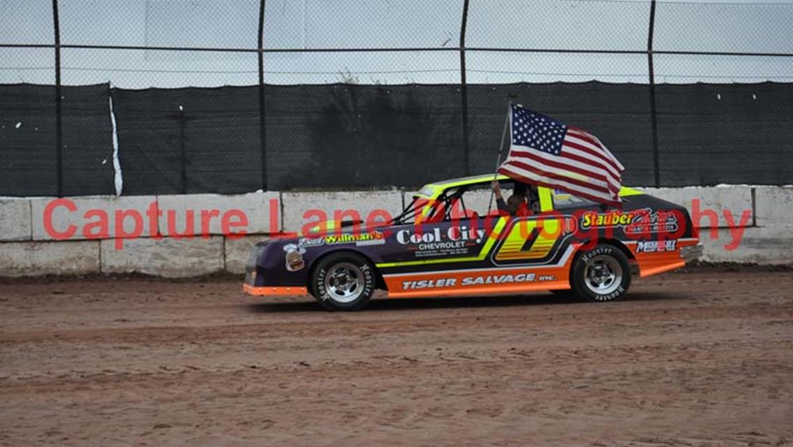 BENNETT STRIKES PAYDIRT IN OUTAGAMIE SEUBERT CALF RANCHES LATE MODEL LID-LIFTER