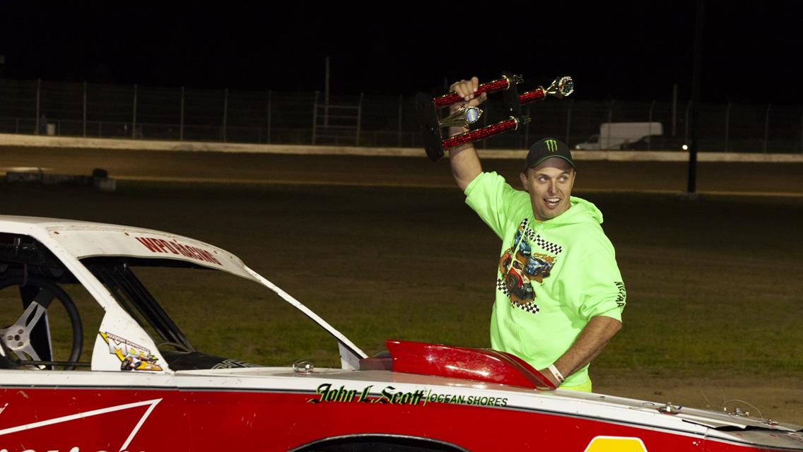 Lindsey, Parshall, Jones Victorious On Memorial Day Weekend