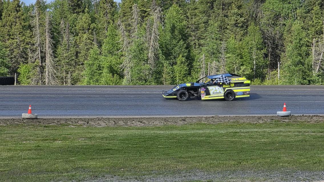 Mcgowan Claims First WISSOTA Midwest Mod Win, M. Mulholland, B. McDonald Take Wins