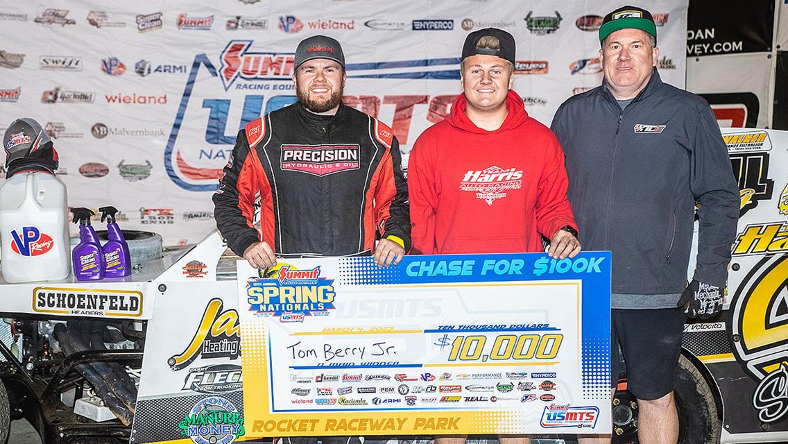 Berry blasts to first USMTS win at Rocket Raceway Park