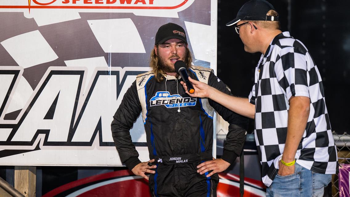 It&#39;s Six in a Row for Jones on Hall of Fame/Racers&#39; Reunion Night at Angell Park