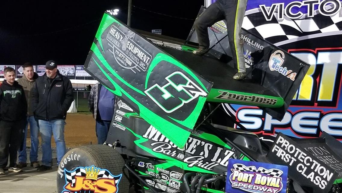 Zearfoss and Feathers Win in Exciting Fashion; Weaver Dominates in 305 Feature Event