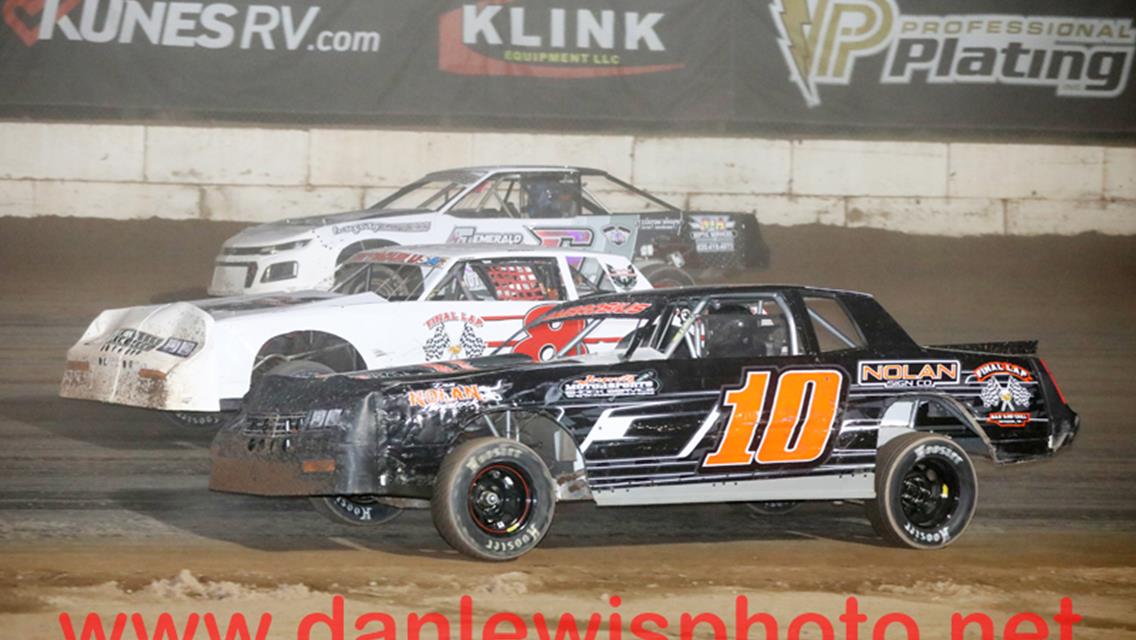 MIKE MULLEN DOUBLES UP ON OUTAGAMIE LATE MODEL, STOCK WINS