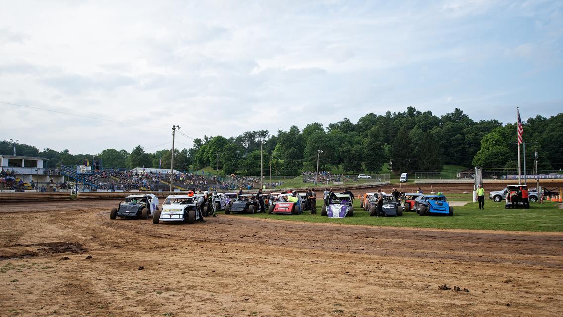 Pat Garrett Bring Home the Victory at the Pike Street Lanes SportMod Special