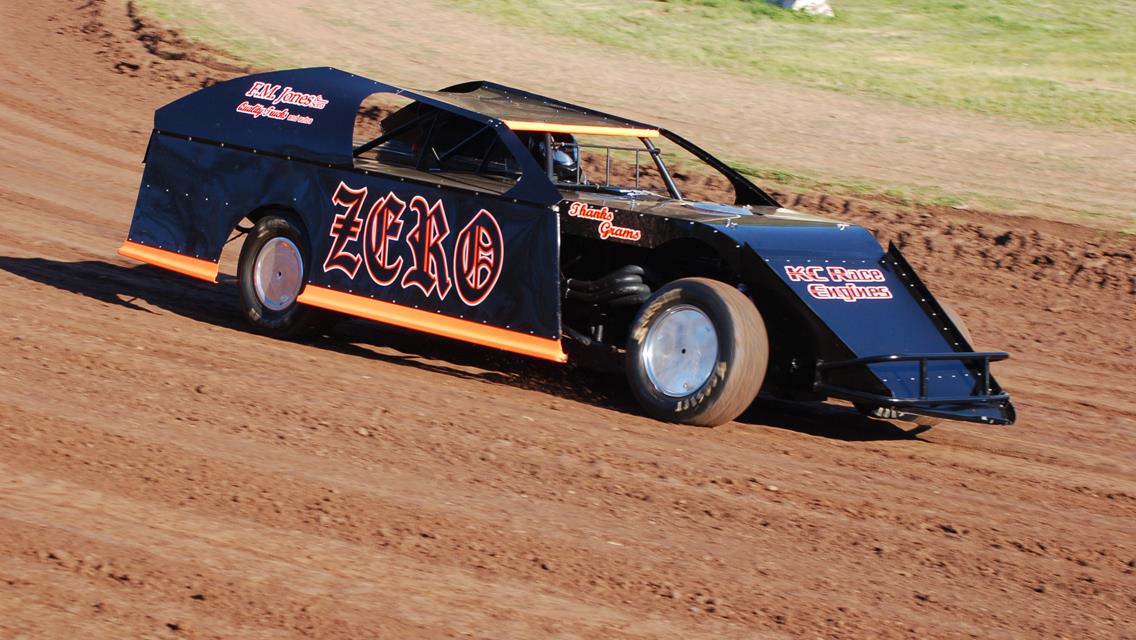 Cottage Grove Speedway Is Racing Tonight!