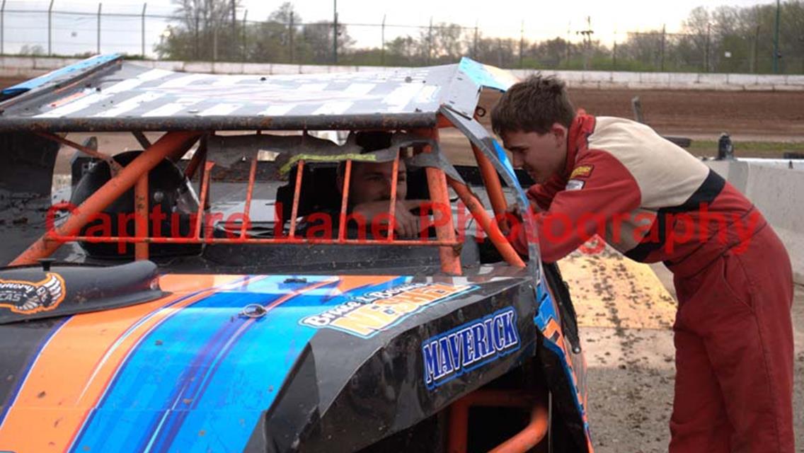 BENNETT STRIKES PAYDIRT IN OUTAGAMIE SEUBERT CALF RANCHES LATE MODEL LID-LIFTER