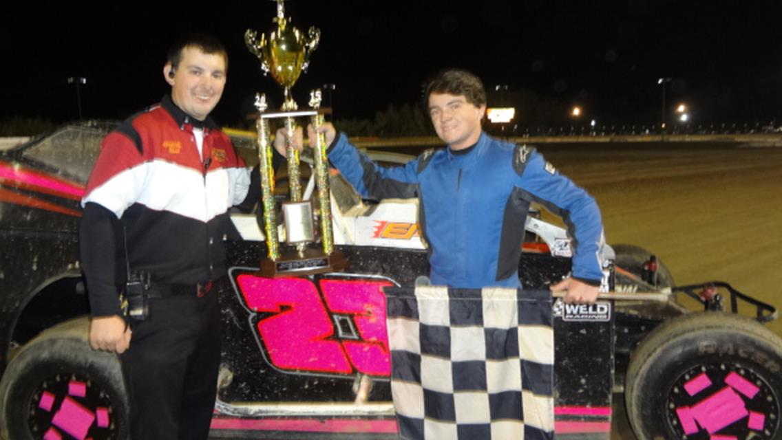 IT'S OFFICIAL - DEVIN DODSON GETS 1ST CAREER WIN IN AC DELCO MODS