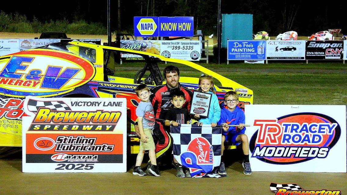 Tim Sears Jr. Cruises To Brewerton Speedway Modified Win