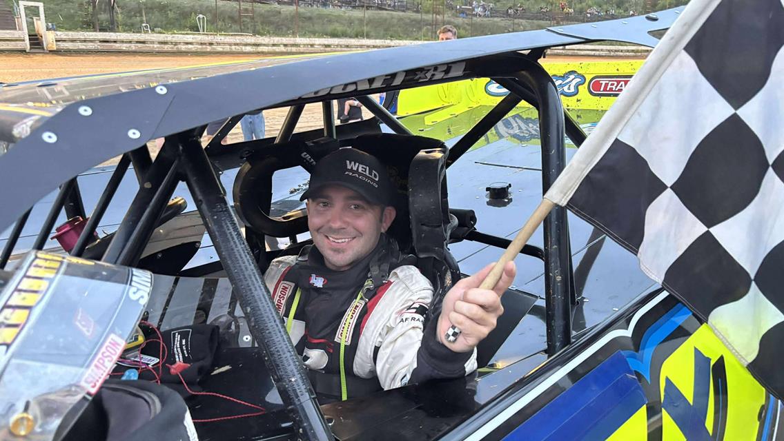 Double Dominance: Shelpman and Burgoon Conquer the Track