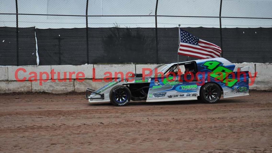 BENNETT STRIKES PAYDIRT IN OUTAGAMIE SEUBERT CALF RANCHES LATE MODEL LID-LIFTER