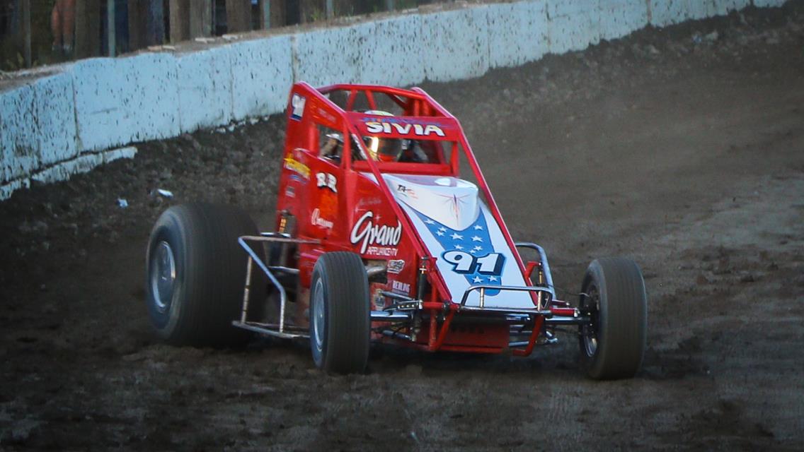 Sivia and Kuxhouse Pick Up Wins in Doubleheader Action