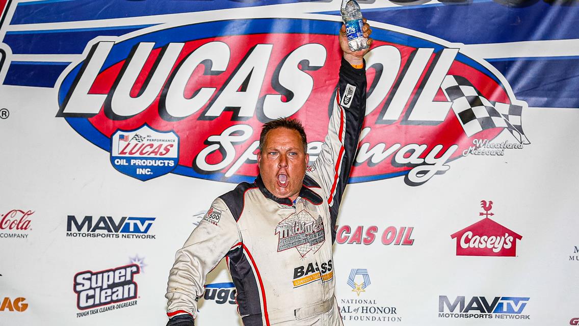 Lucas Oil Speedway Spotlight: Veteran Wells turns back the clock in big Hermitage Lumber Late Model season