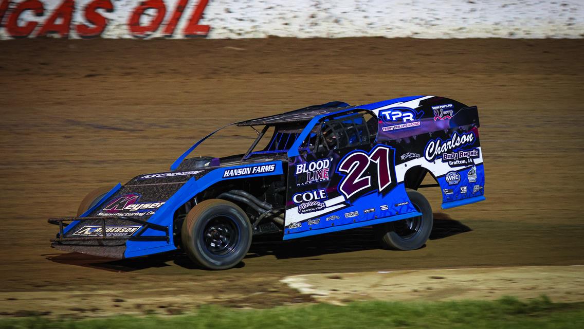 Lucas Oil Speedway Spotlight: Minnesota transplant Gudmonson making a USRA Modified impact