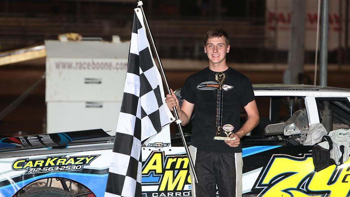 Gustin back in Victory Lane