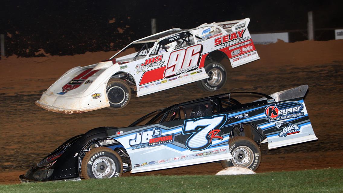 Robinson, Harris, Divine, Barr and Almanza Share Busy Bloomington Winner’s Circle as Deckard and Hehman Wrap Up Track Titles