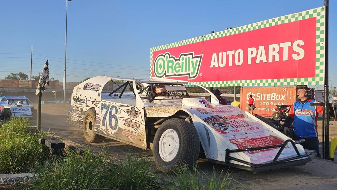 Campbell Charges from 14th, Mullin Masters B-Mods at 81 Speedway