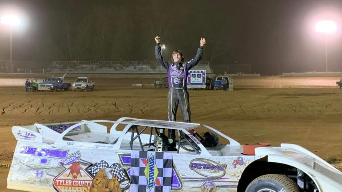 Tyler Carpenter Garners Tyler County Speedway Feature Win; 150 Cars Jam Pit Area