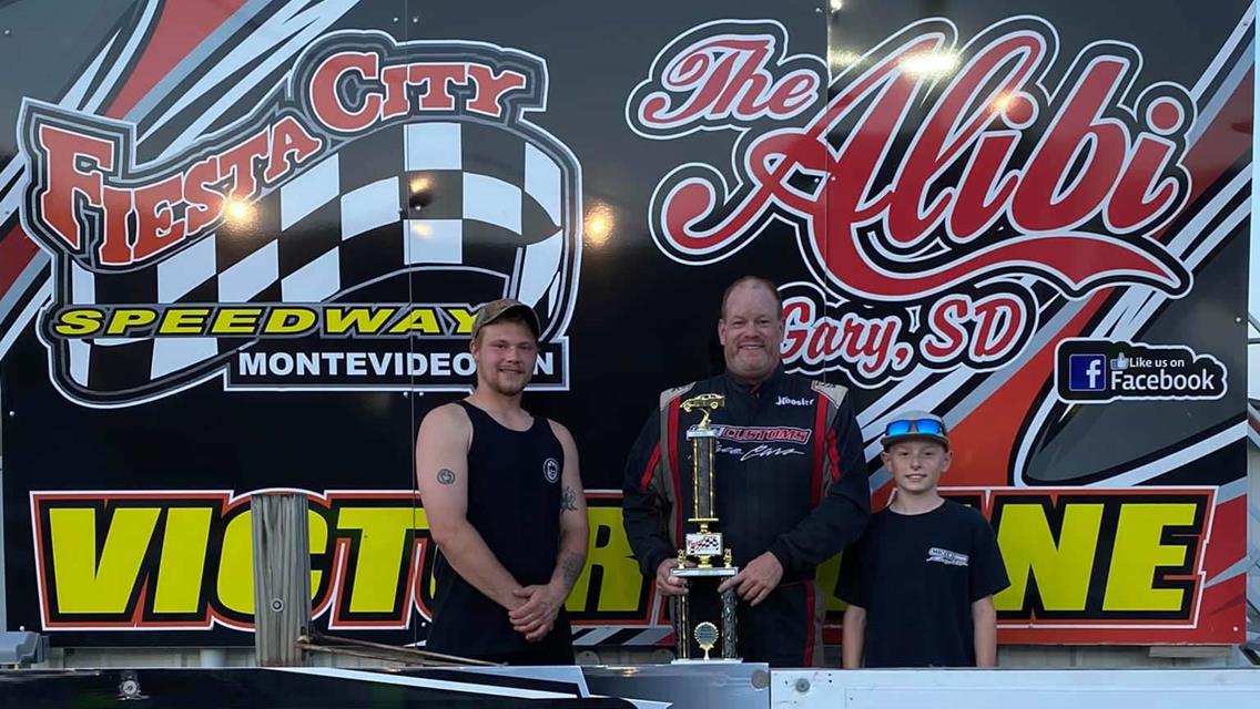Matt Gilbertson bags win No. 2 at Fiesta City