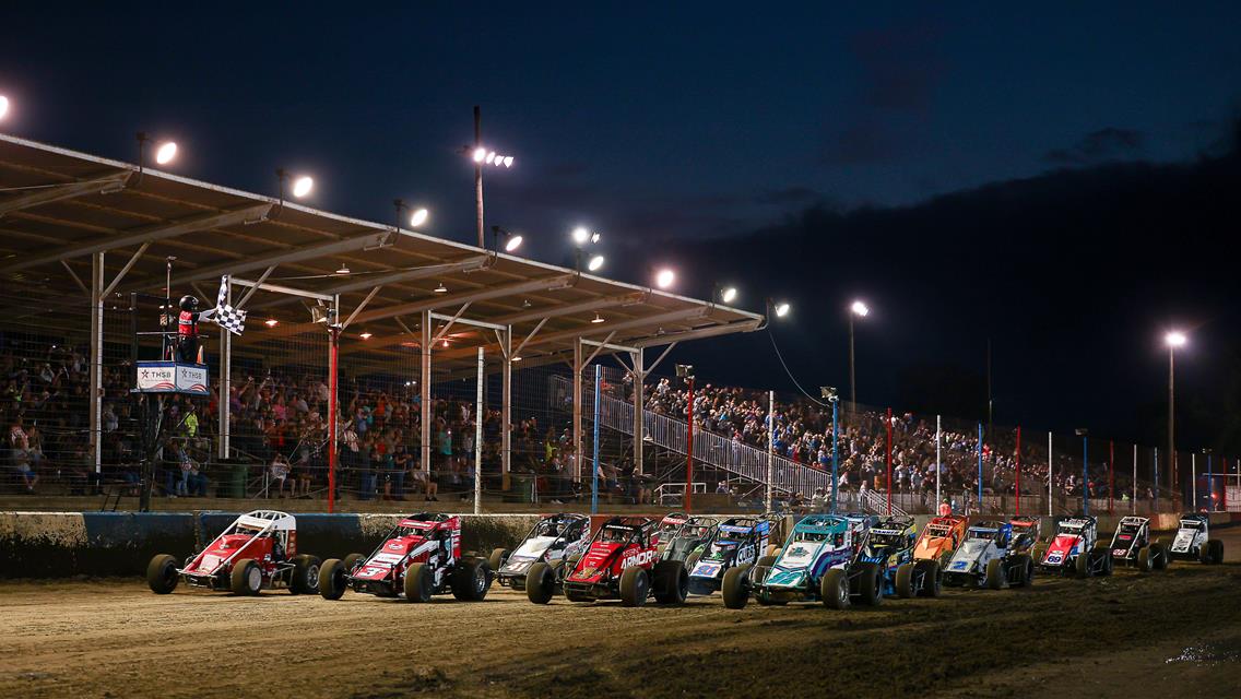 Chase Leads Them To The Green