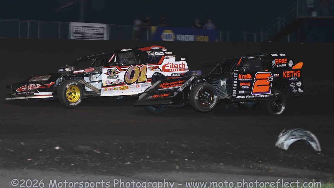 Huggins Hustles to Boone Mod Lite Victory; Modified Make-Up Feature Set for Saturday