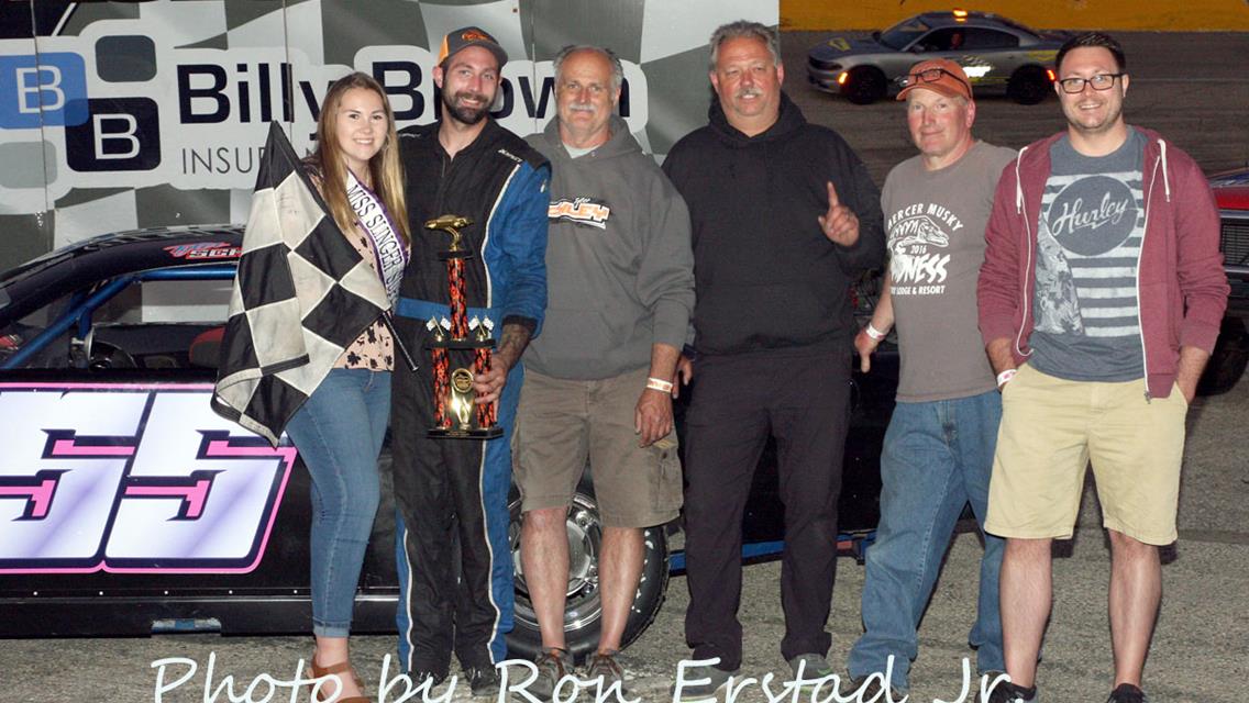 Schley tops the 50-Lap Slinger Late Model Feature on Vintage Night
