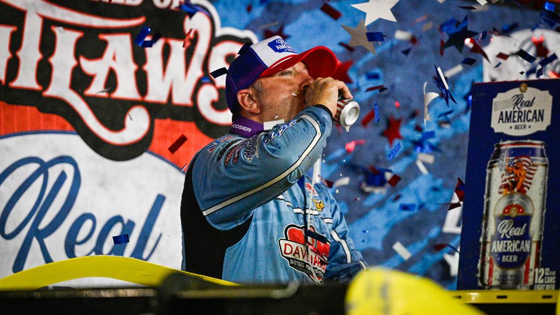 Tim McCreadie won the COMP Cams Super Dirt Series vs. World of Outlaws Late Model Series event at Boothill Speedway (Greenwood, La.) on Friday, Oct. 10. (Emily Schwanke image)