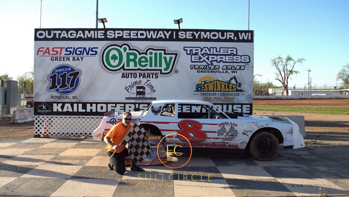 WHITMAN SHADES SCHMIDT, SCORES OUTAGAMIE IMCA MOD GO