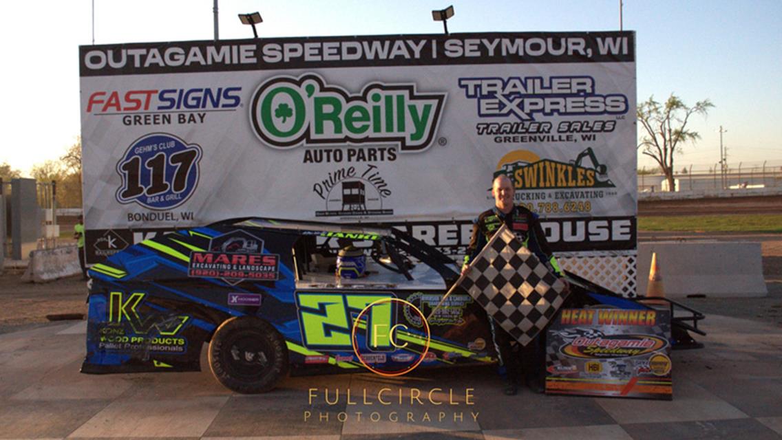 WHITMAN SHADES SCHMIDT, SCORES OUTAGAMIE IMCA MOD GO
